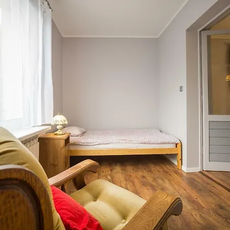 U Przyjaciol アパート ソポト